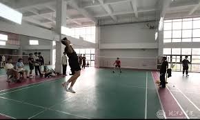 本泽马续约吉达联合？38岁传奇前锋的未来与数据背后的故事